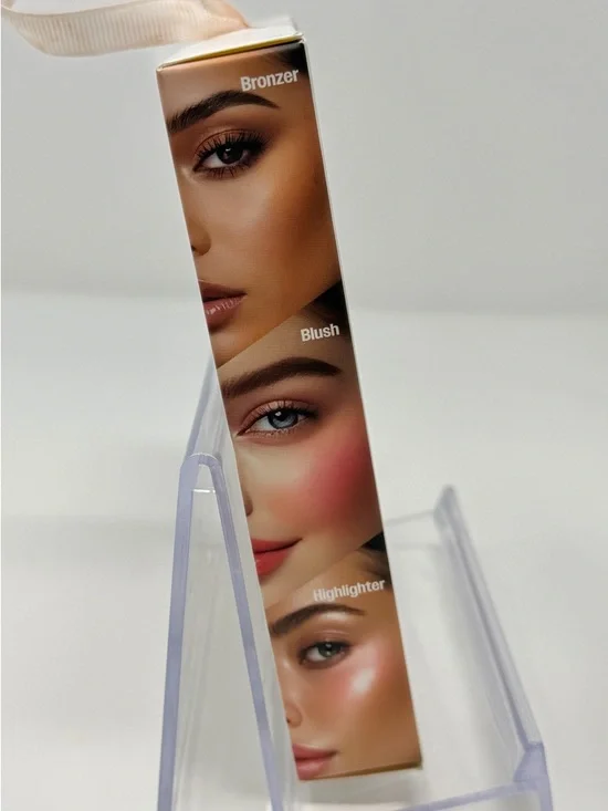 Glow Face Palette - Bronzer, Blush, Highlighter - NIB - Picture 2 of 4